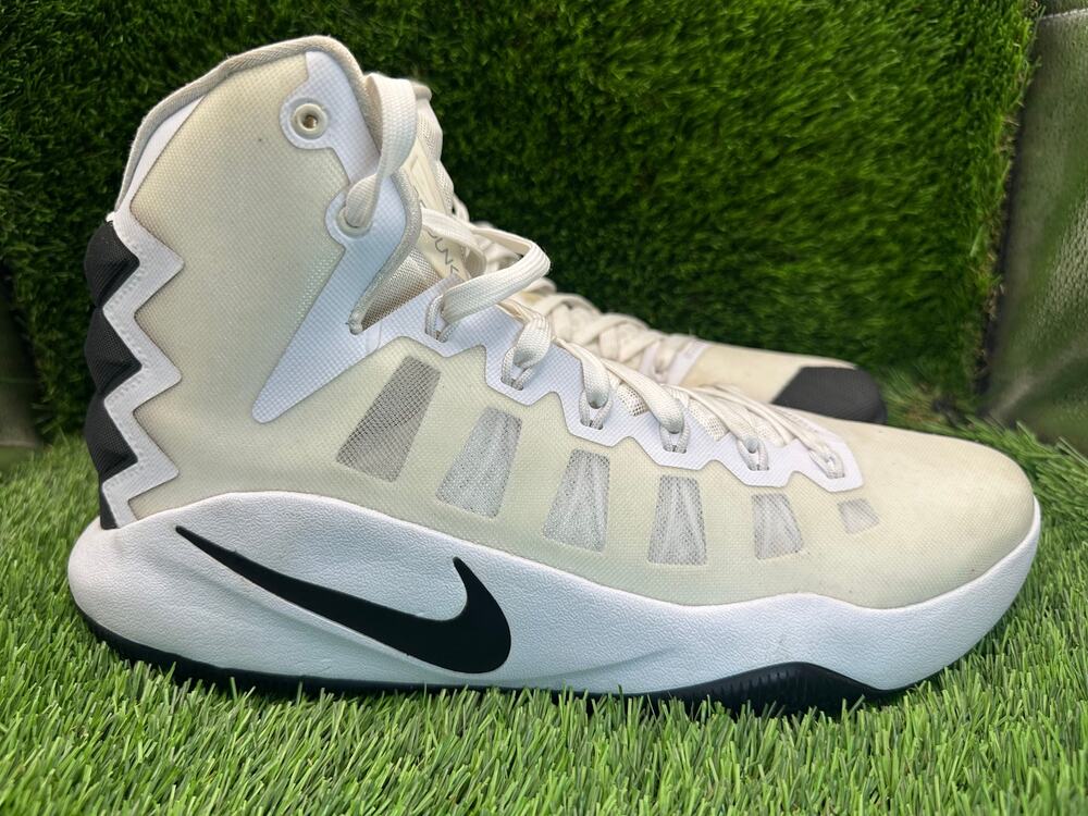 Nike Hyperdunk 2016 TB 844391-110 Athletic Sneaker Women's 13.5 White Basketball